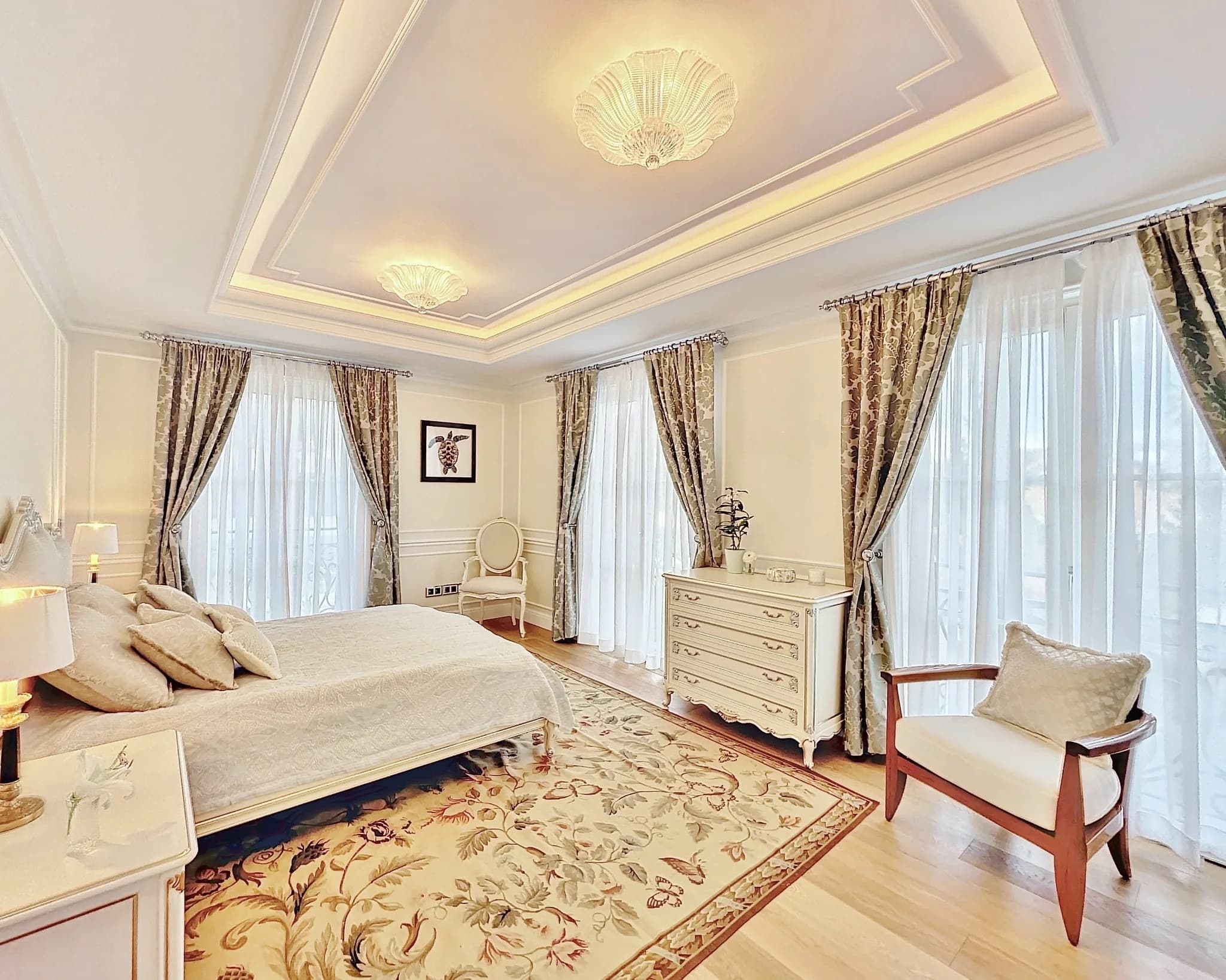 Soft Bedroom at Villa Palace de Lys