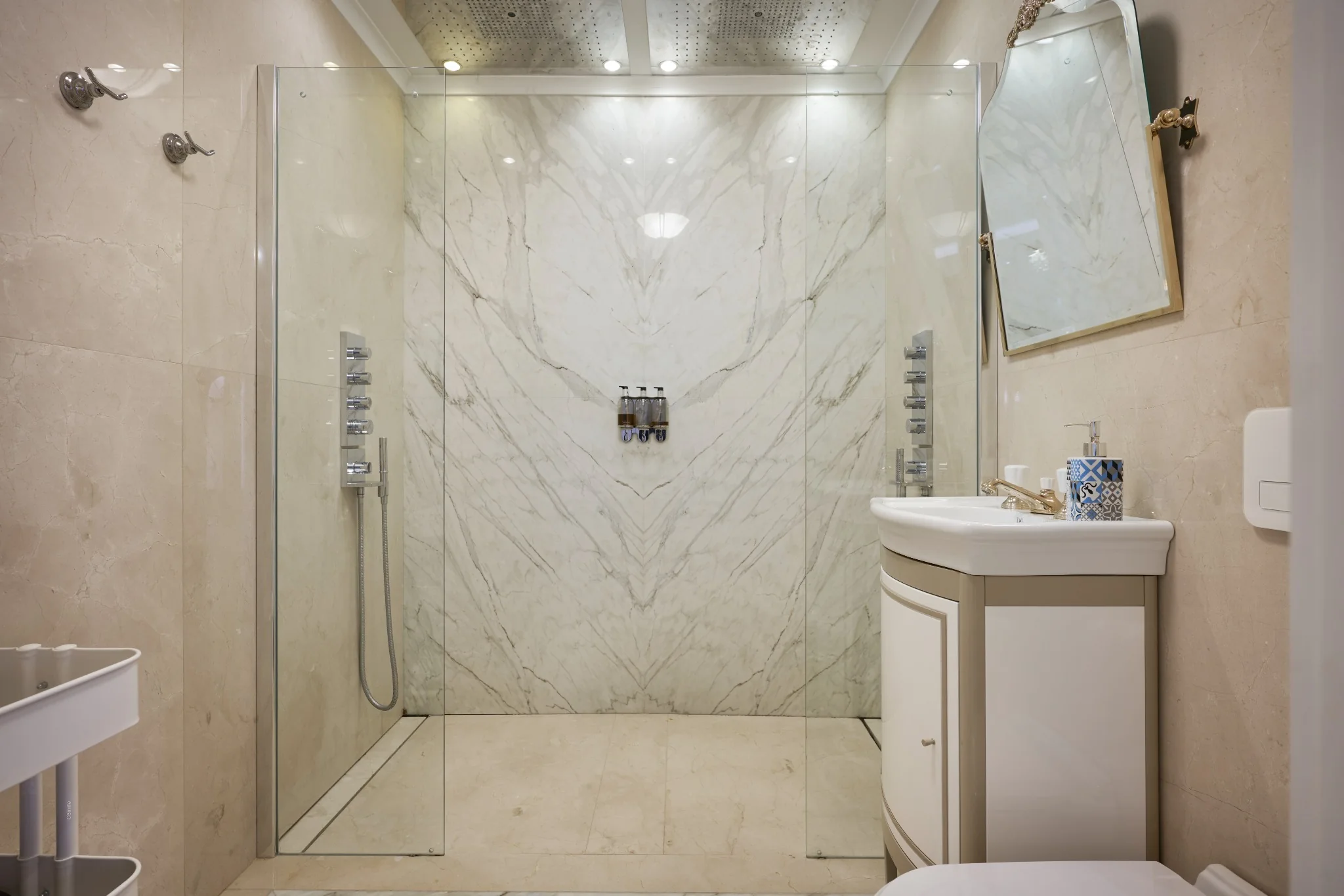 Marble Shower at Villa Palace de Lys