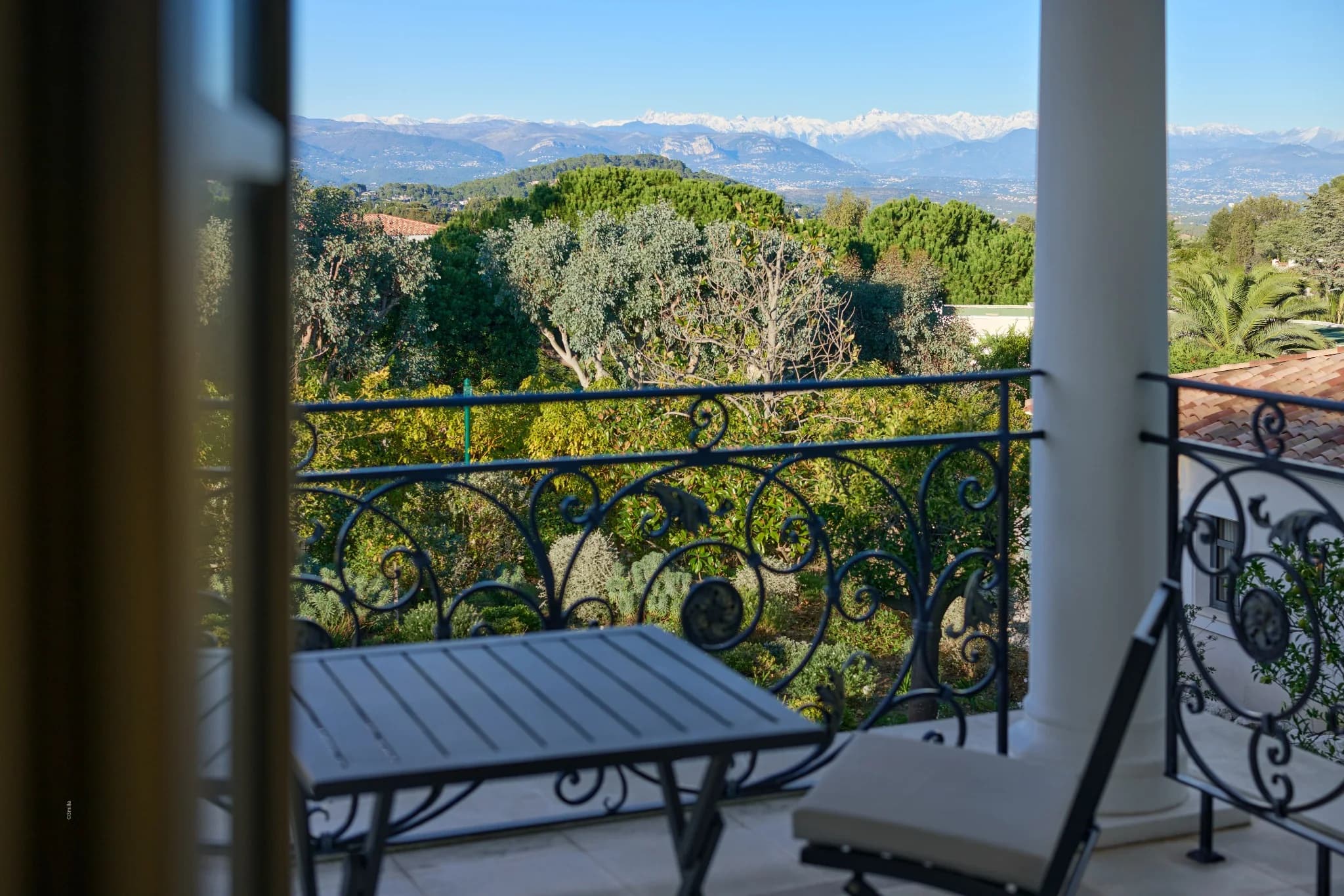 Mountain View at Villa Palace de Lys